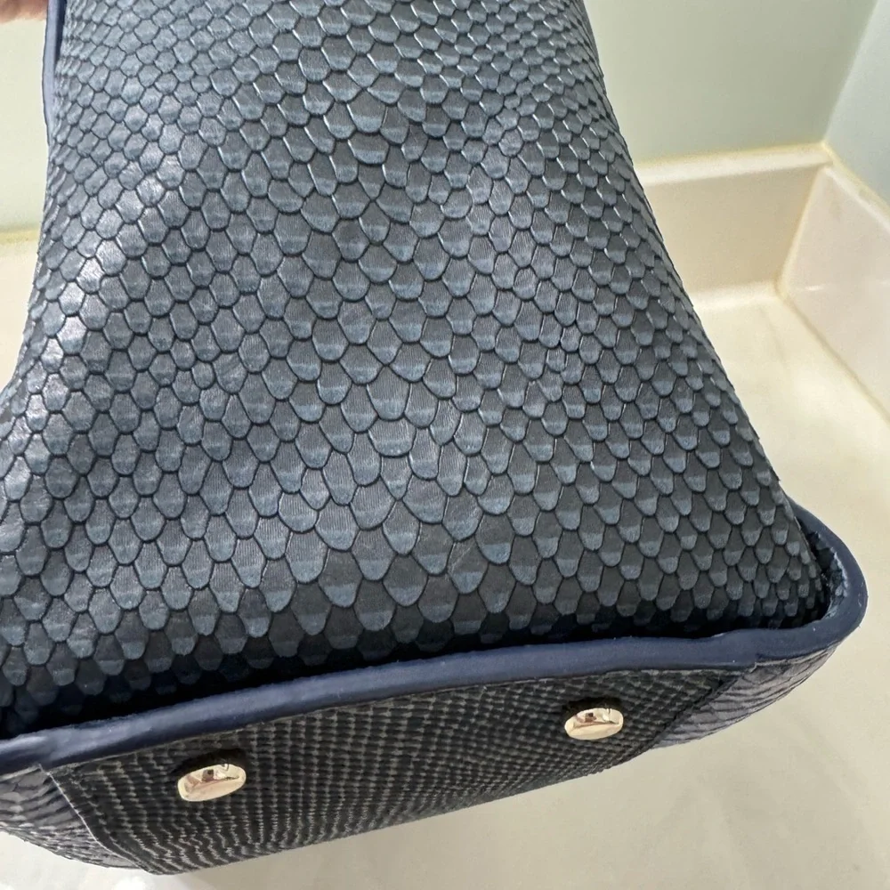 Like new Navy Kate Spade Tote with denim interior - Picture 5 of 7